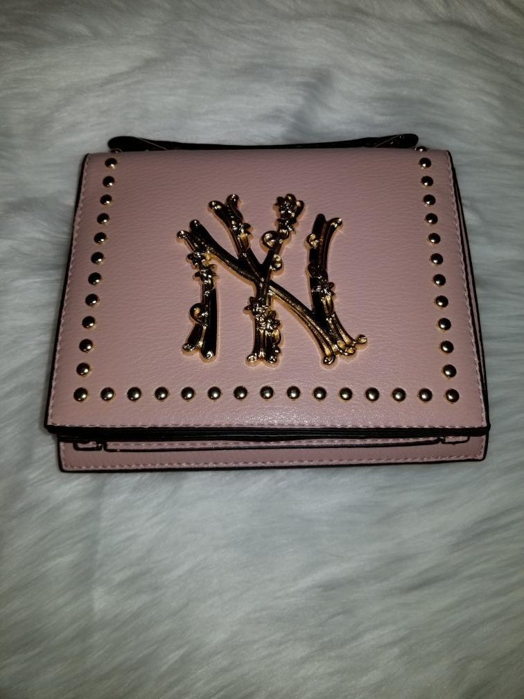 NY Square Shoulder Bag