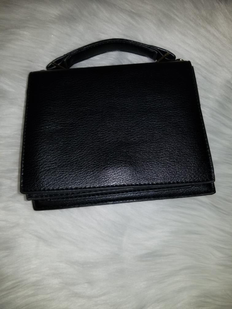 NY Square Shoulder Bag